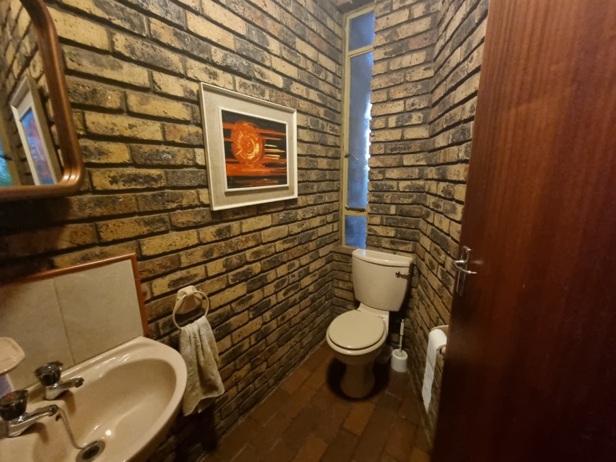 4 Bedroom Property for Sale in Sasolburg Free State